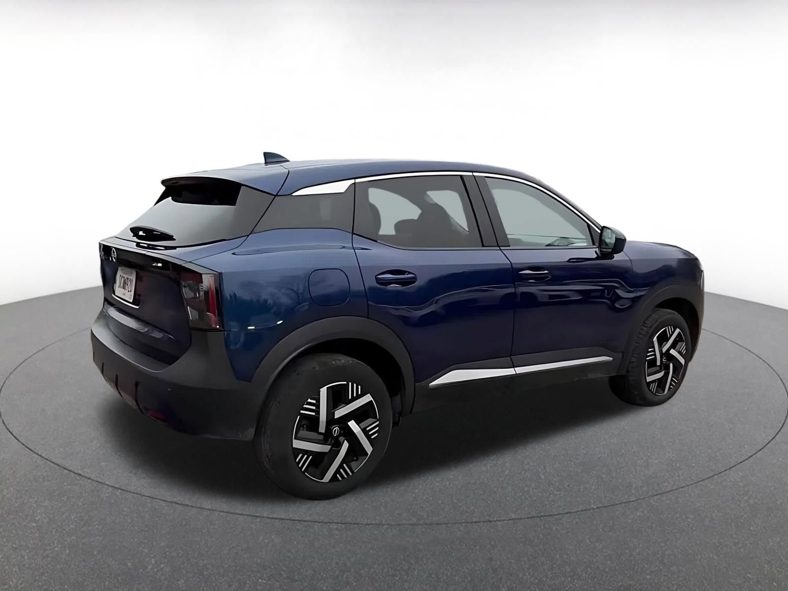 Thumbnail: 2025 Nissan Kicks - 15