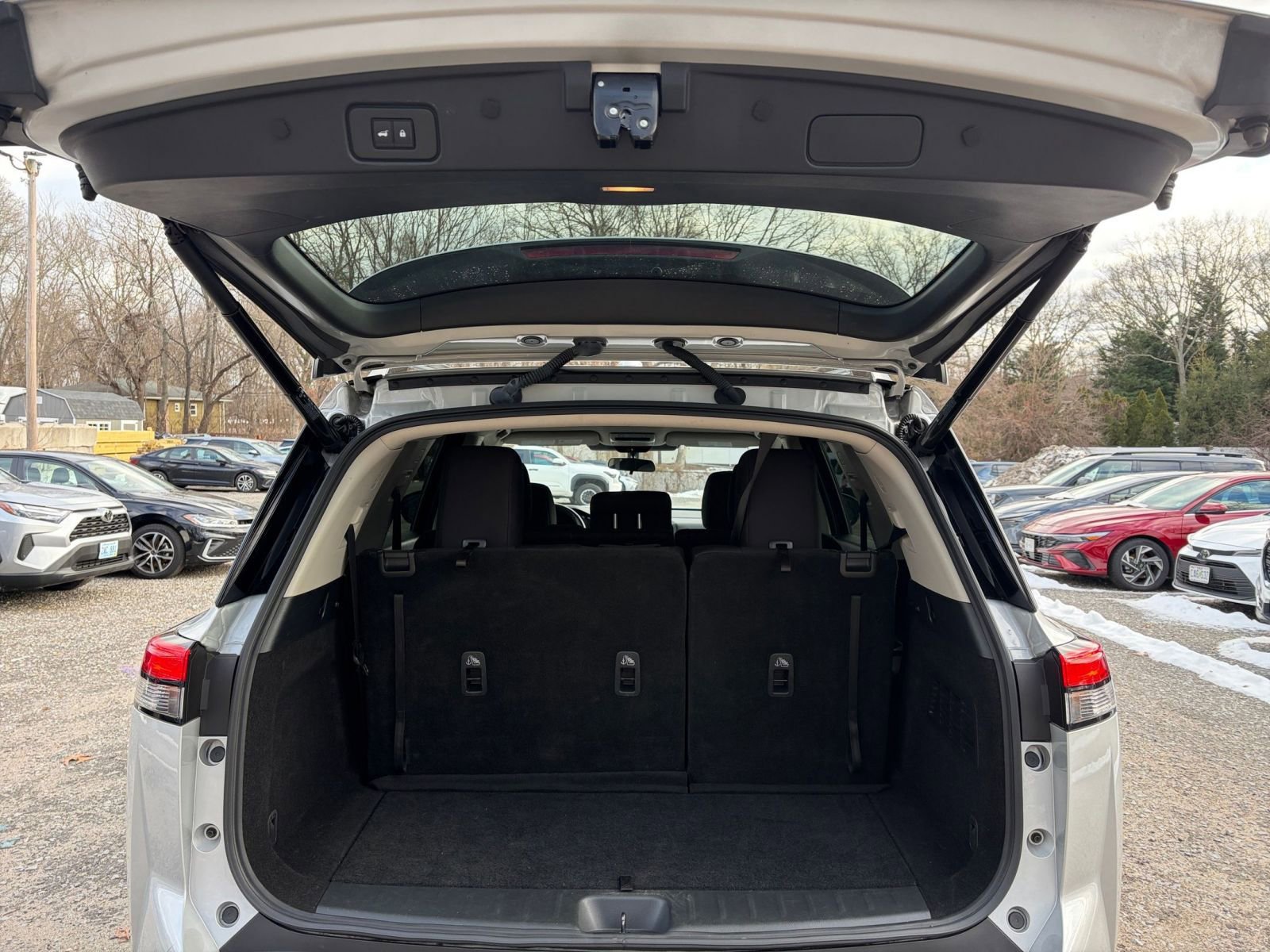 Thumbnail: 2025 Nissan Pathfinder - 32