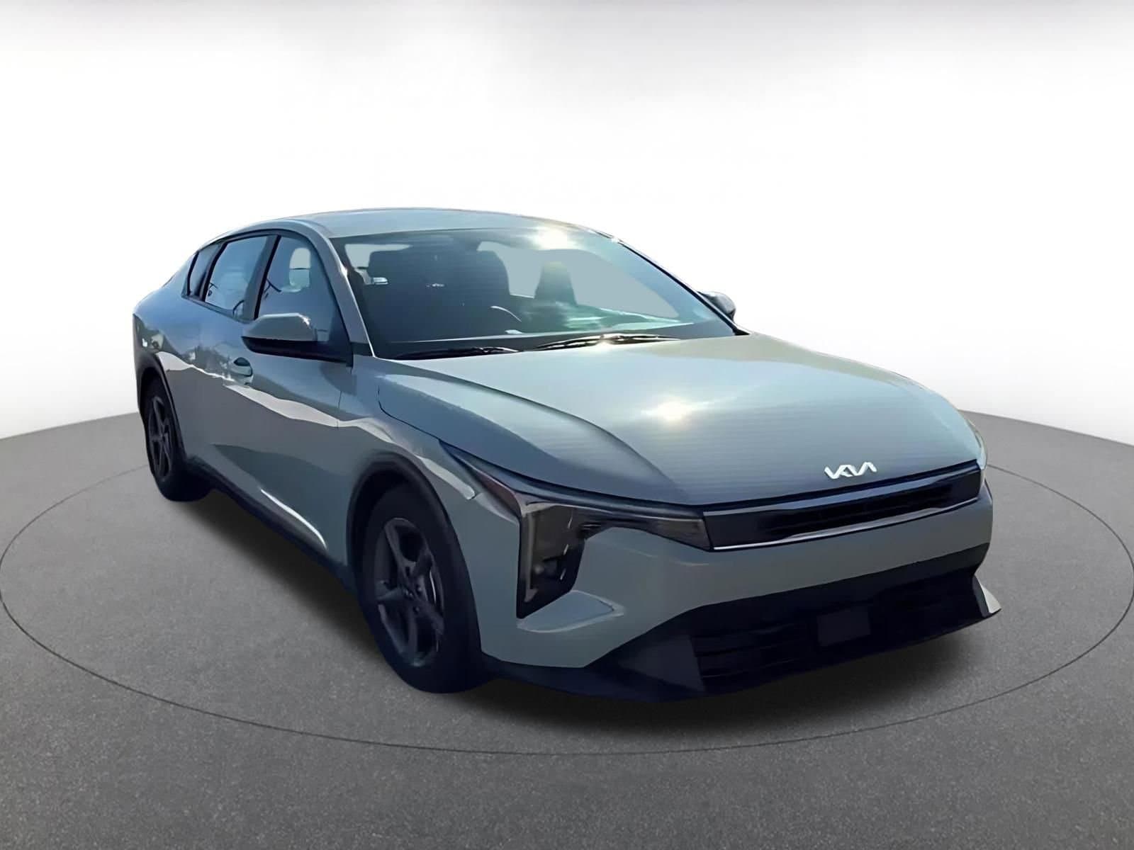 Thumbnail: 2025 Kia K4 - 3