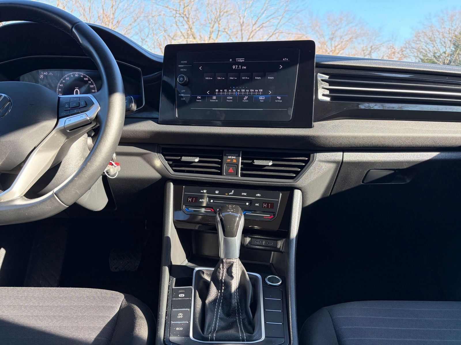 Thumbnail: 2025 Volkswagen Jetta - 18