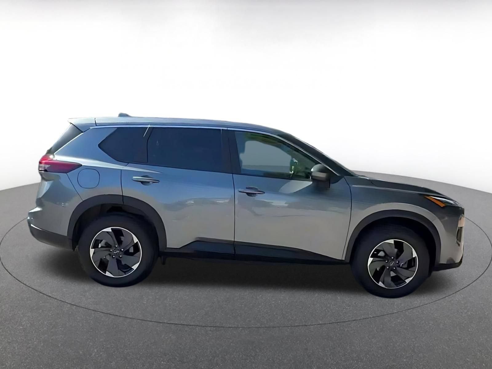 Thumbnail: 2025 Nissan Rogue - 8