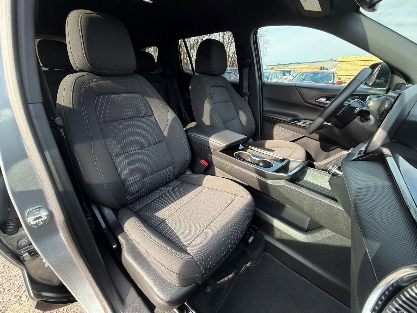 Thumbnail: 2025 Chevrolet Equinox - 35