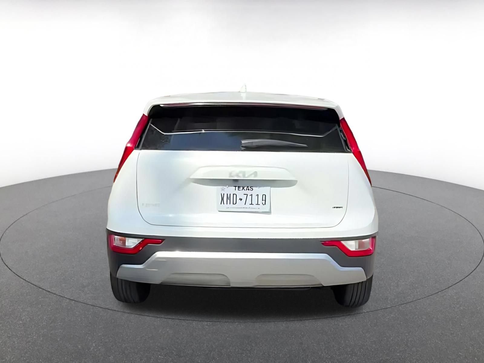 Thumbnail: 2026 Kia Niro - 10