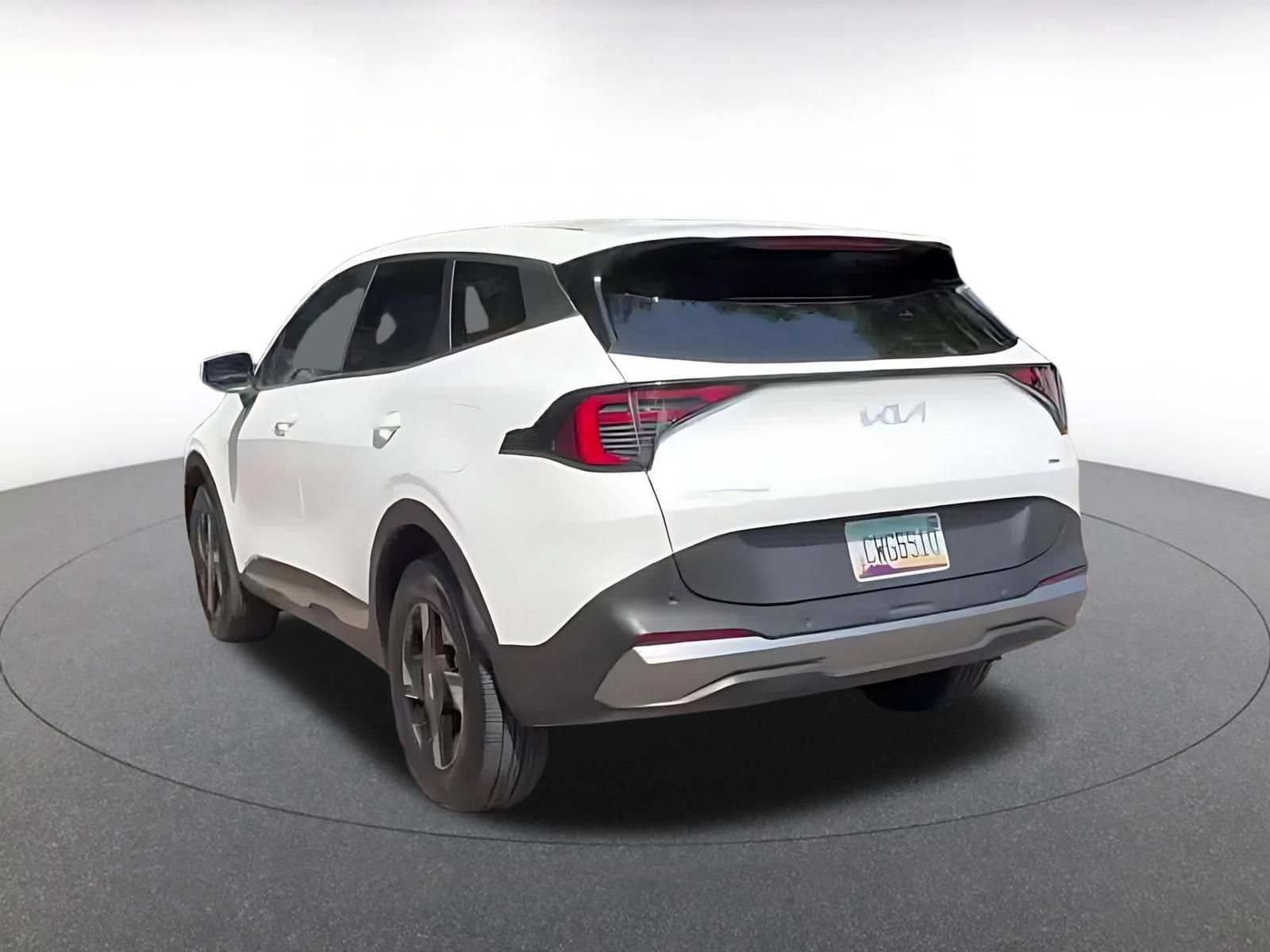 Thumbnail: 2026 Kia Sportage - 10