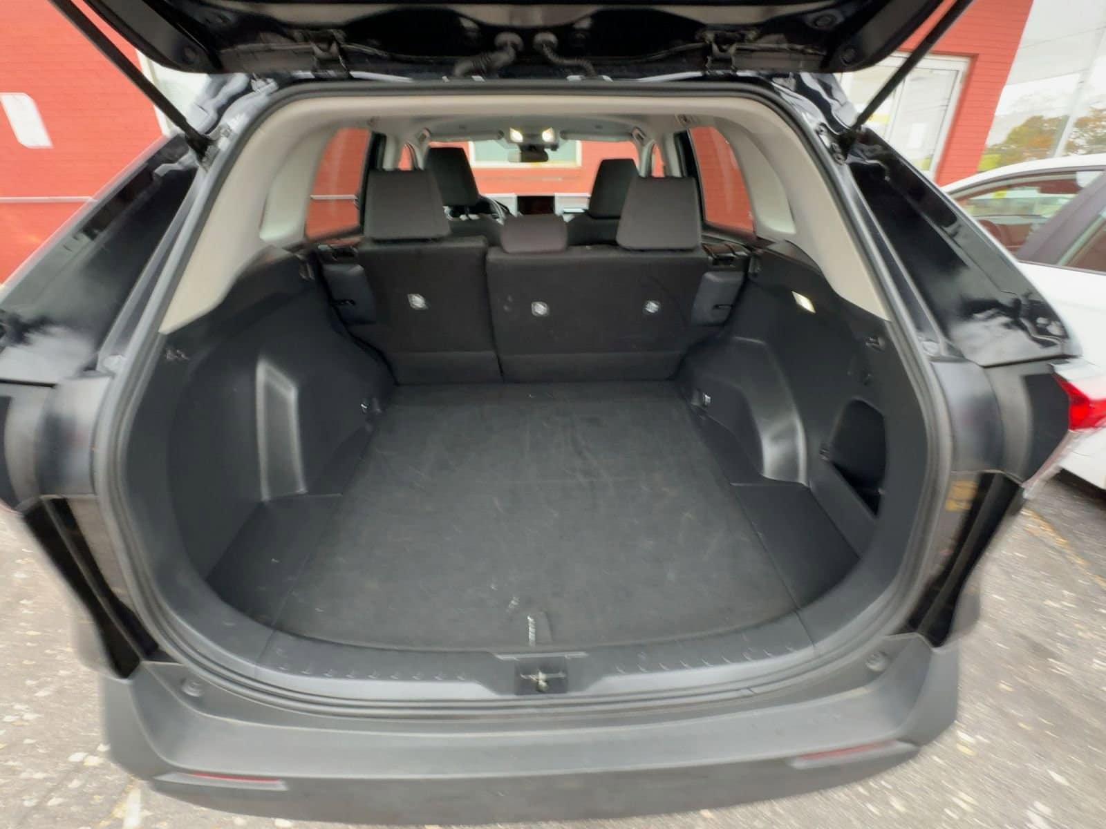 Thumbnail: 2025 Toyota RAV4 - 15