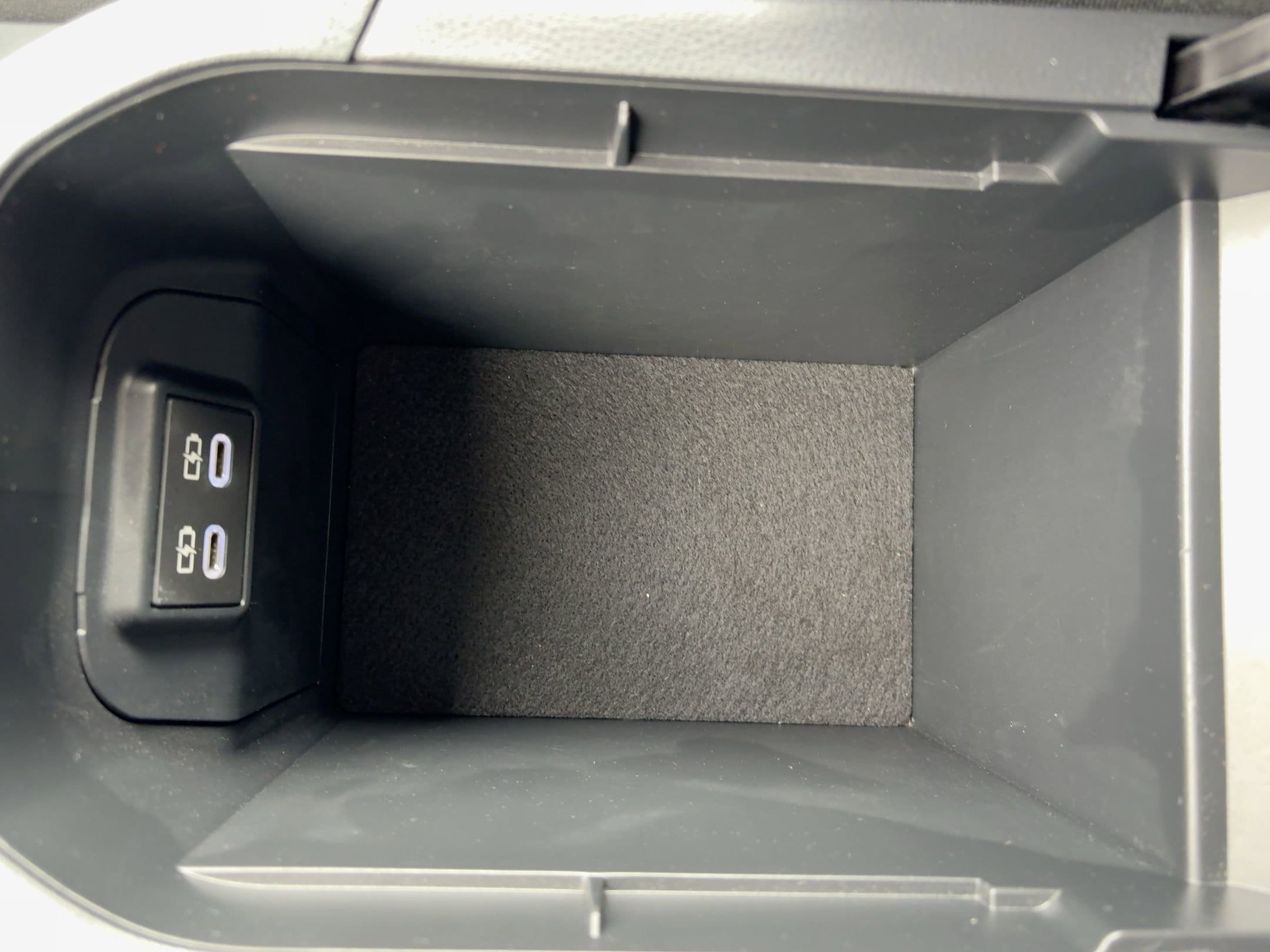 Thumbnail: 2025 Toyota RAV4 - 30