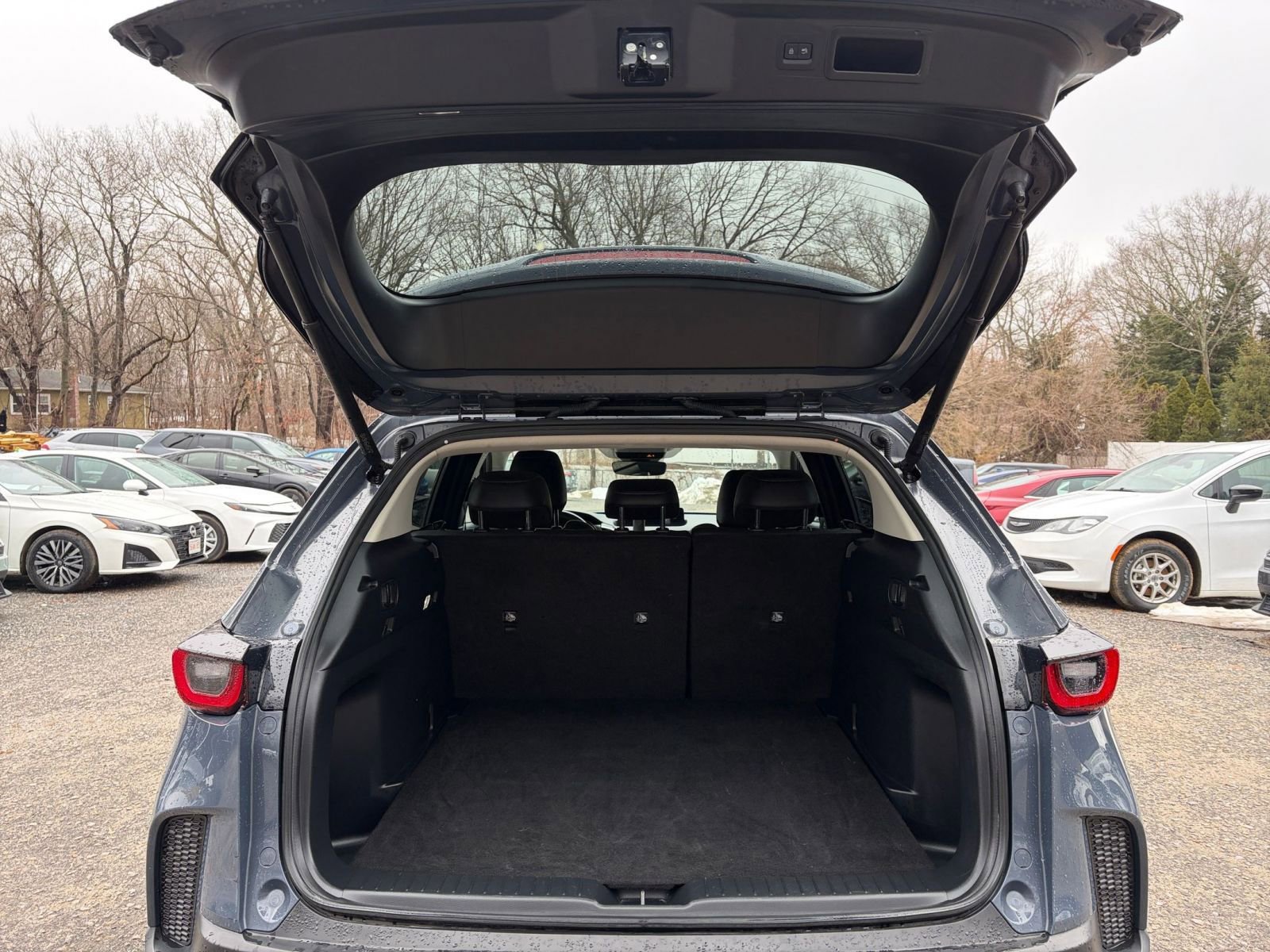 Thumbnail: 2025 Mazda CX-50 - 32