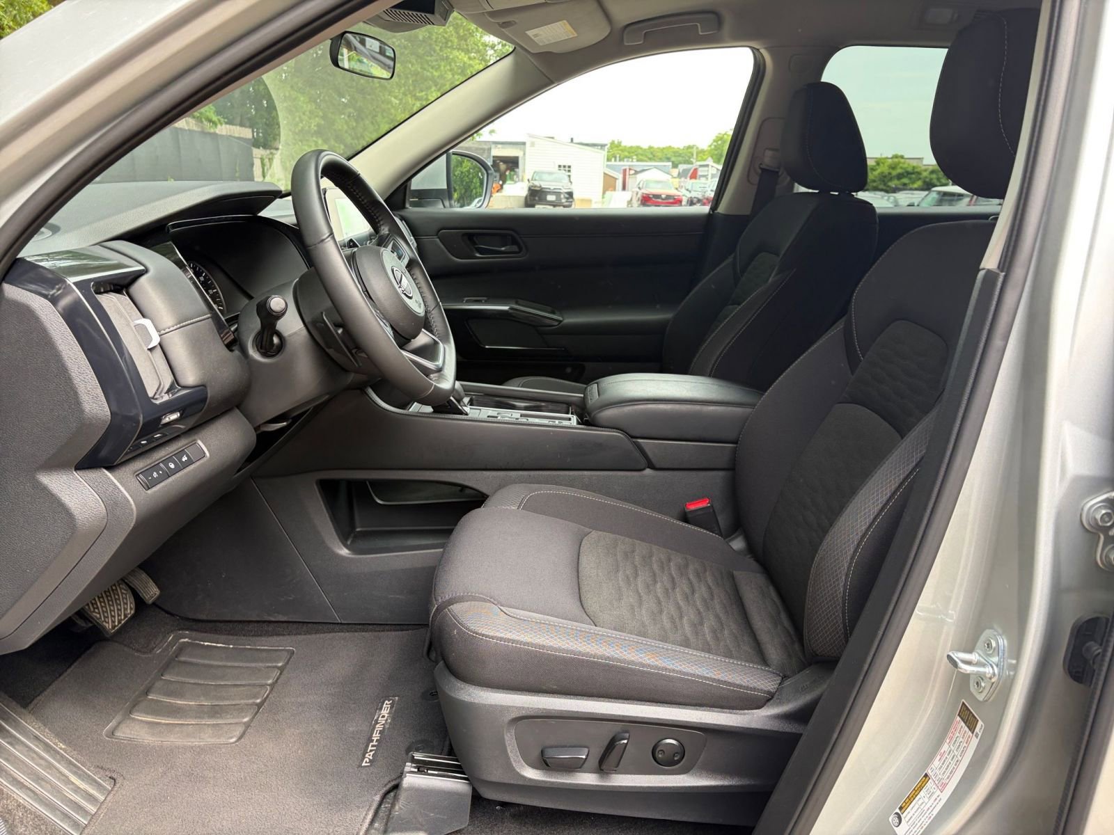 Thumbnail: 2025 Nissan Pathfinder - 29