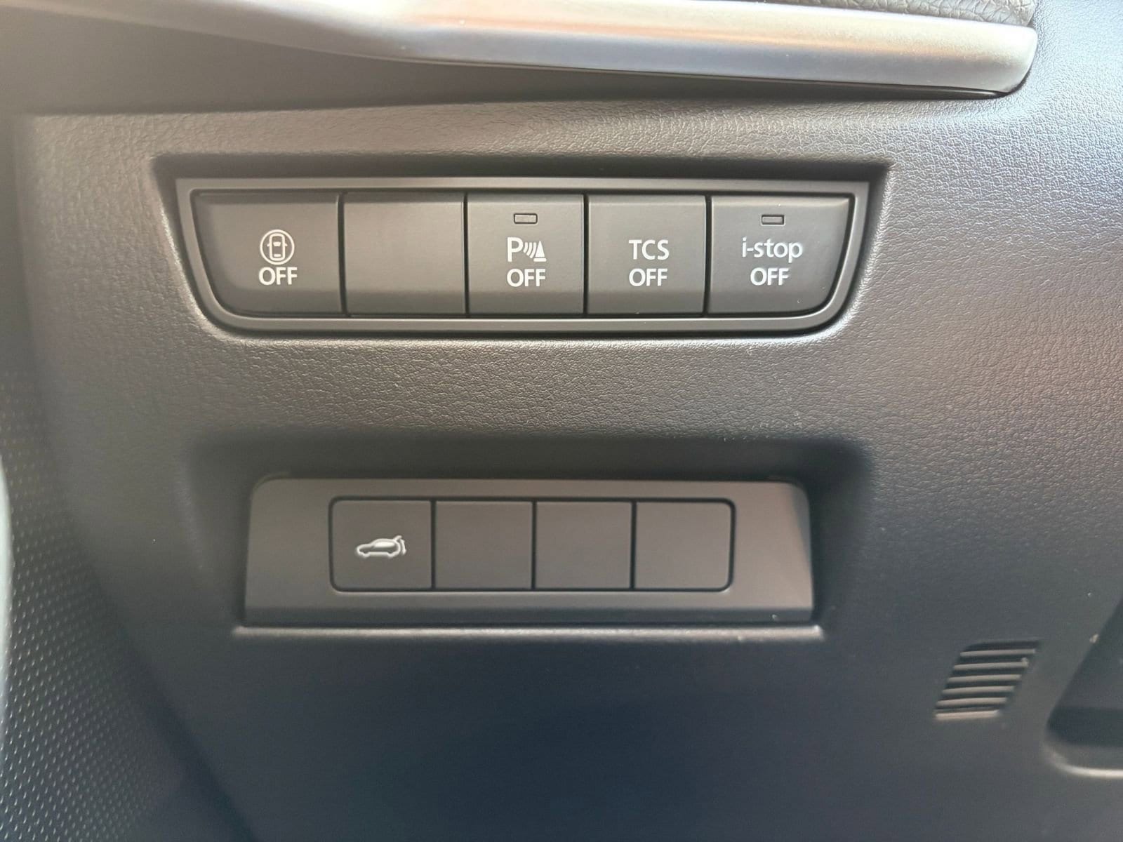 Thumbnail: 2025 Mazda CX-90 - 31