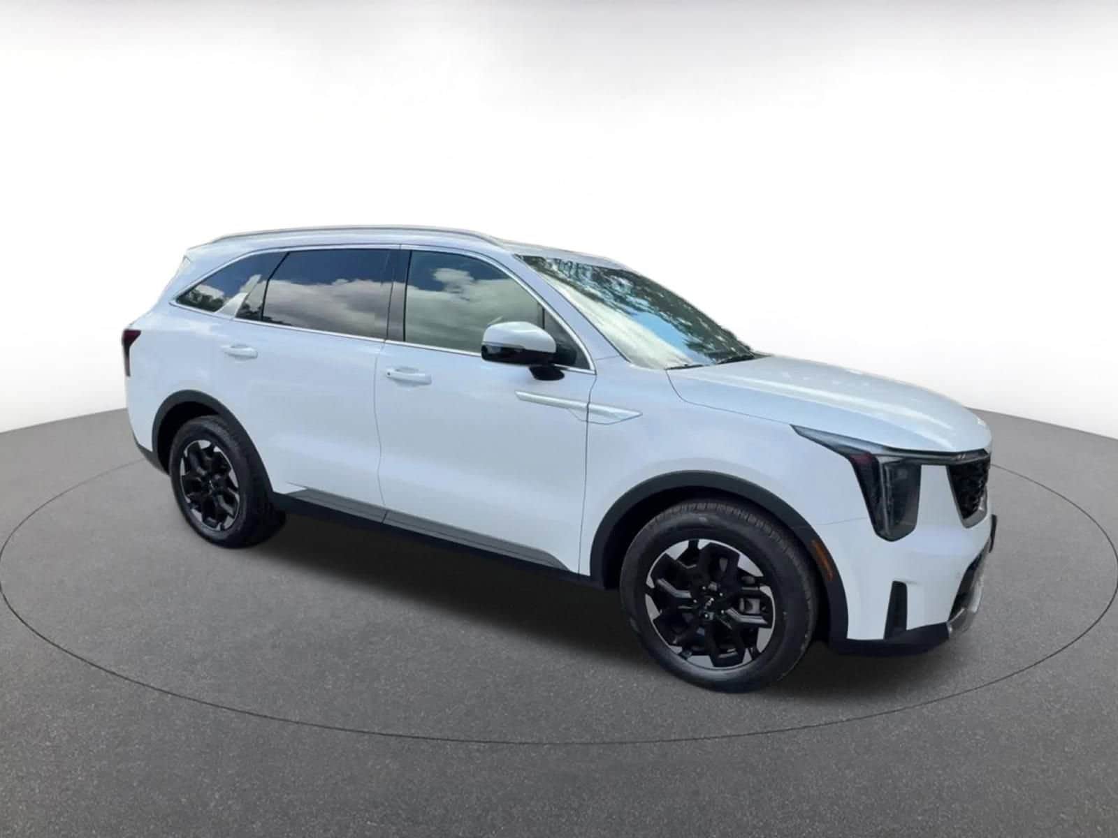 Thumbnail: 2024 Kia Sorento - 2