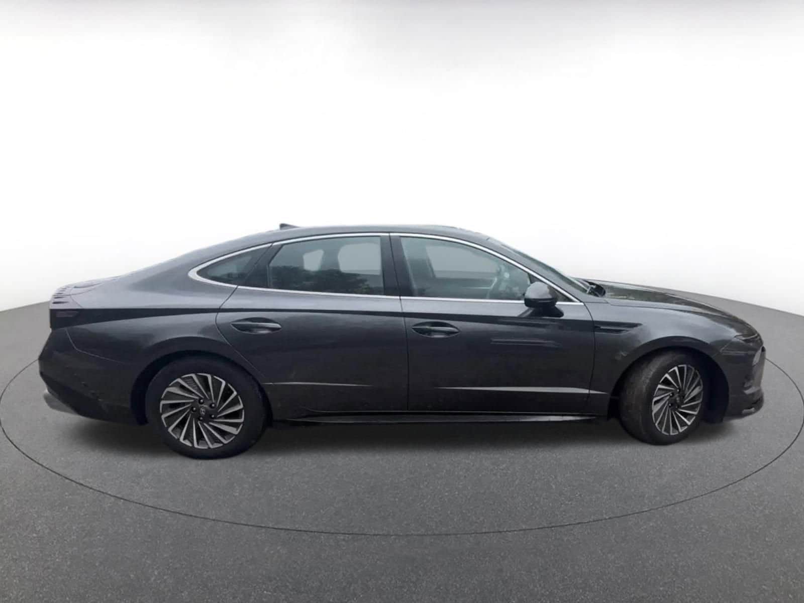 Thumbnail: 2025 Hyundai Sonata - 16