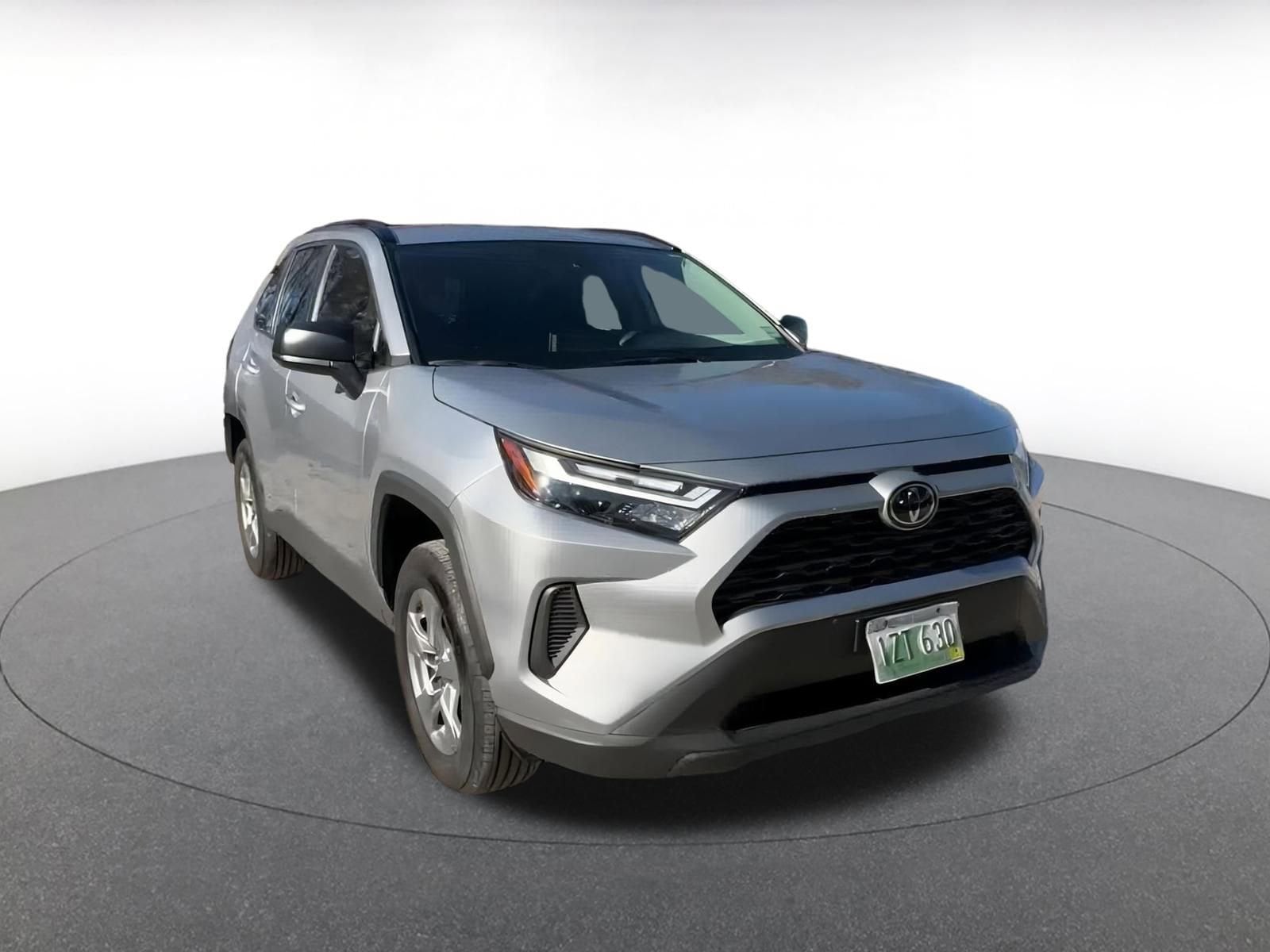 Thumbnail: 2025 Toyota RAV4 - 3