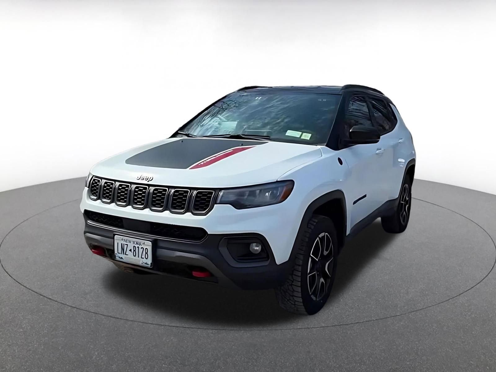 Thumbnail: 2025 Jeep Compass - 4