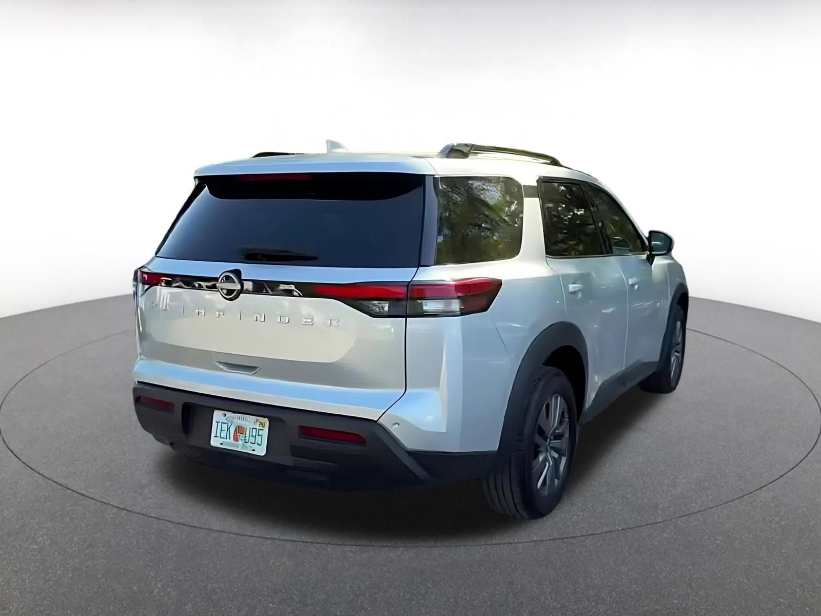 Thumbnail: 2025 Nissan Pathfinder - 14