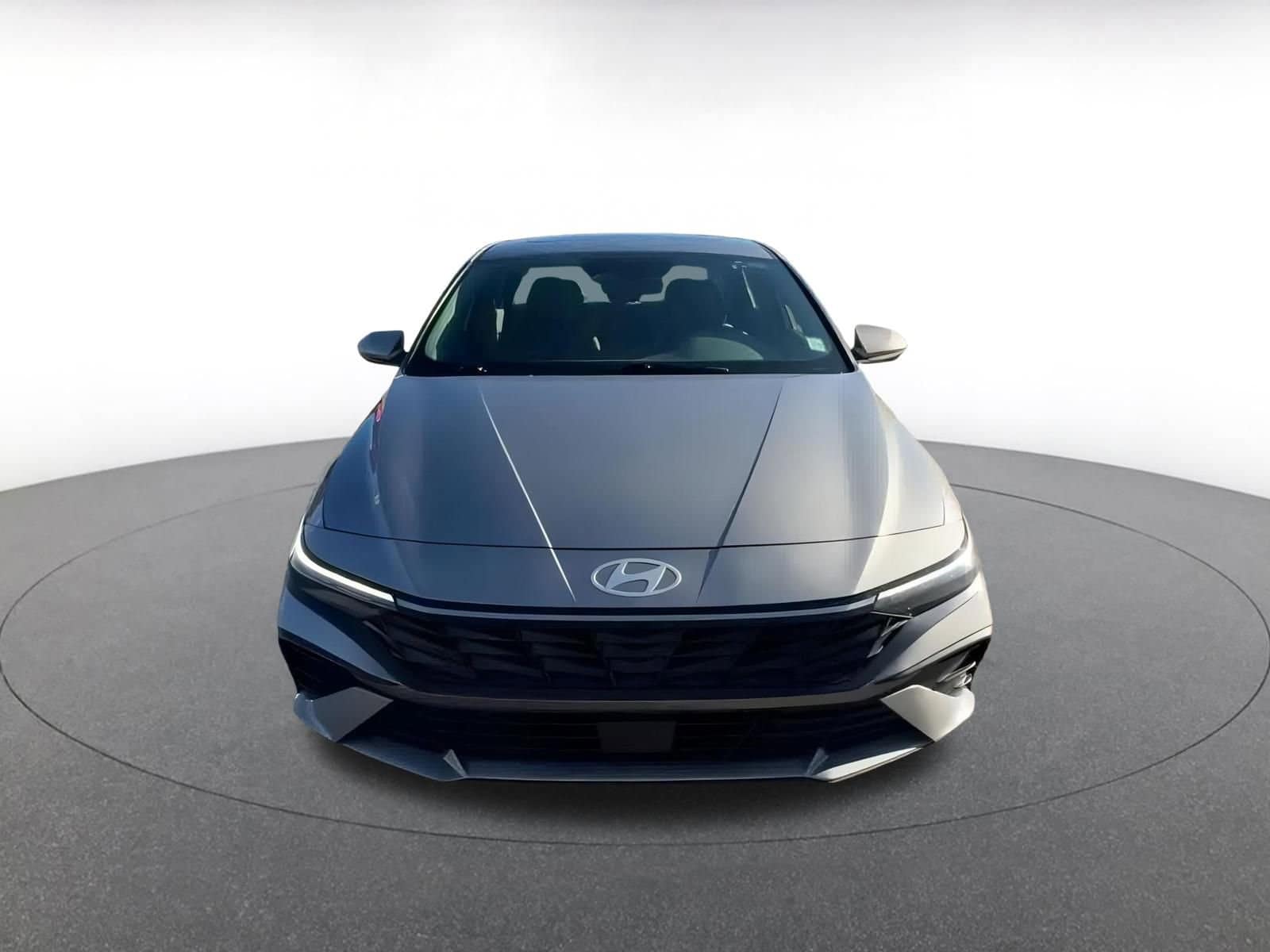 Thumbnail: 2025 Hyundai Elantra - 4