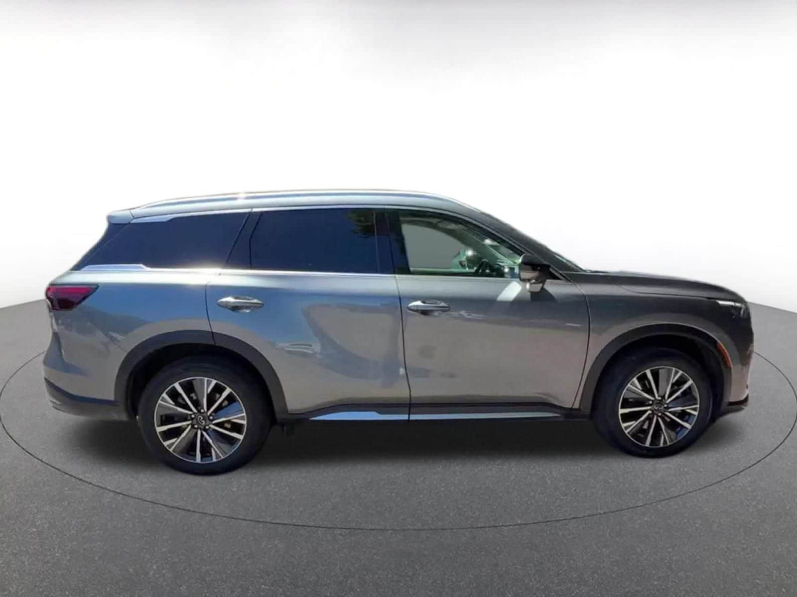 Thumbnail: 2026 INFINITI QX60 - 16