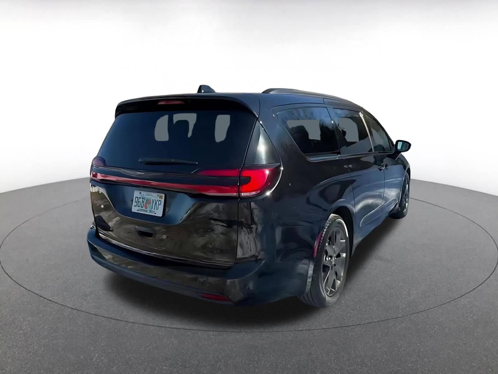 Thumbnail: 2025 Chrysler Pacifica - 14