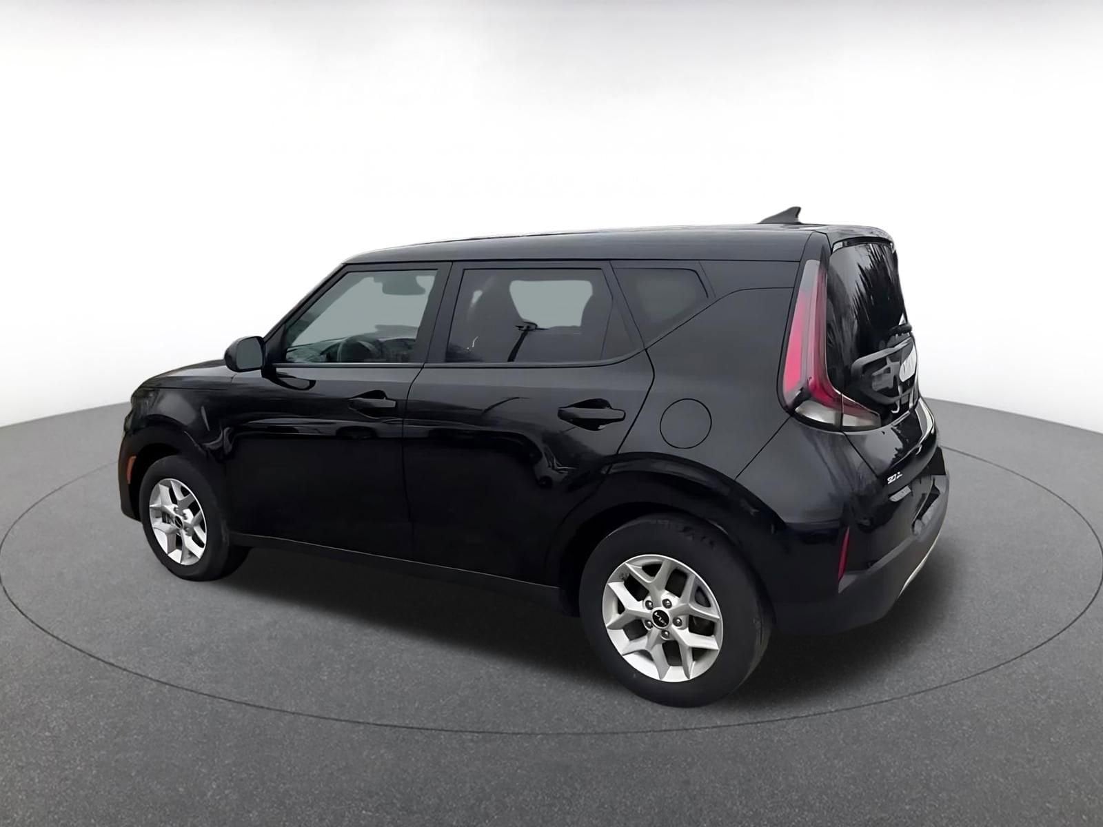Thumbnail: 2025 Kia Soul - 10