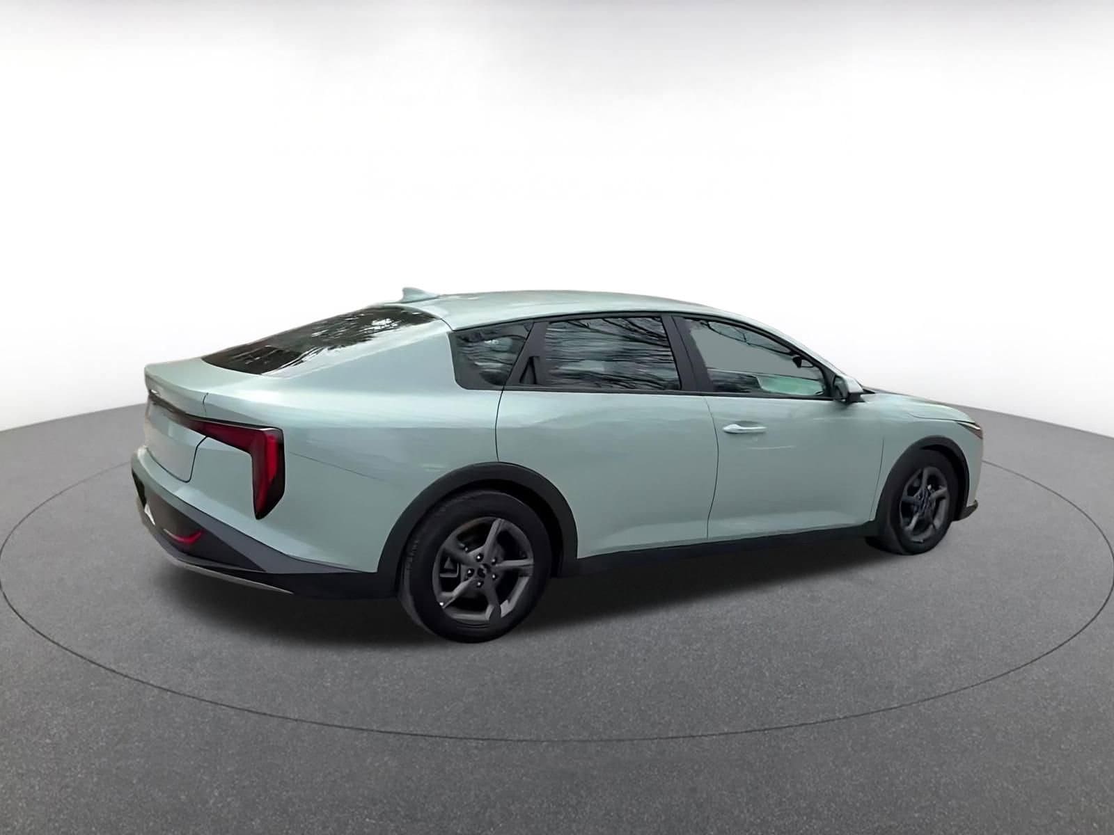 Thumbnail: 2025 Kia K4 - 12