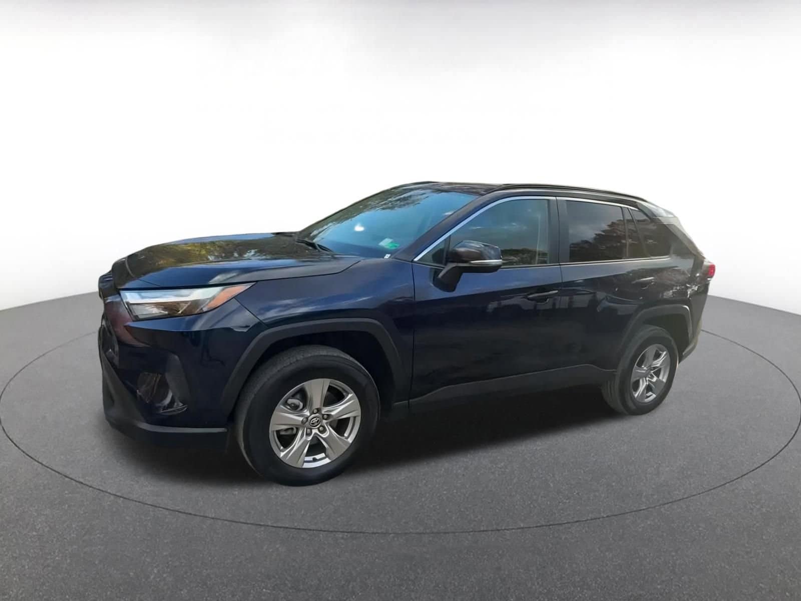 Thumbnail: 2025 Toyota RAV4 - 8