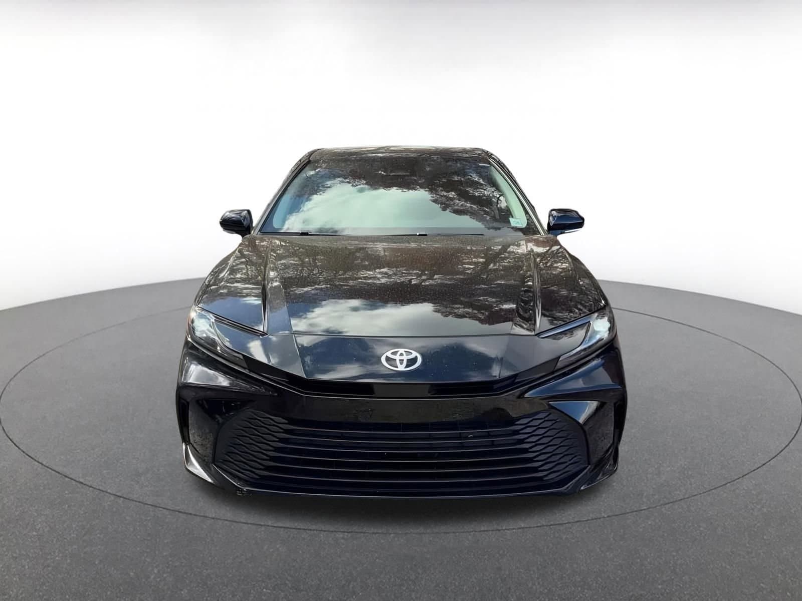 Thumbnail: 2025 Toyota Camry - 4