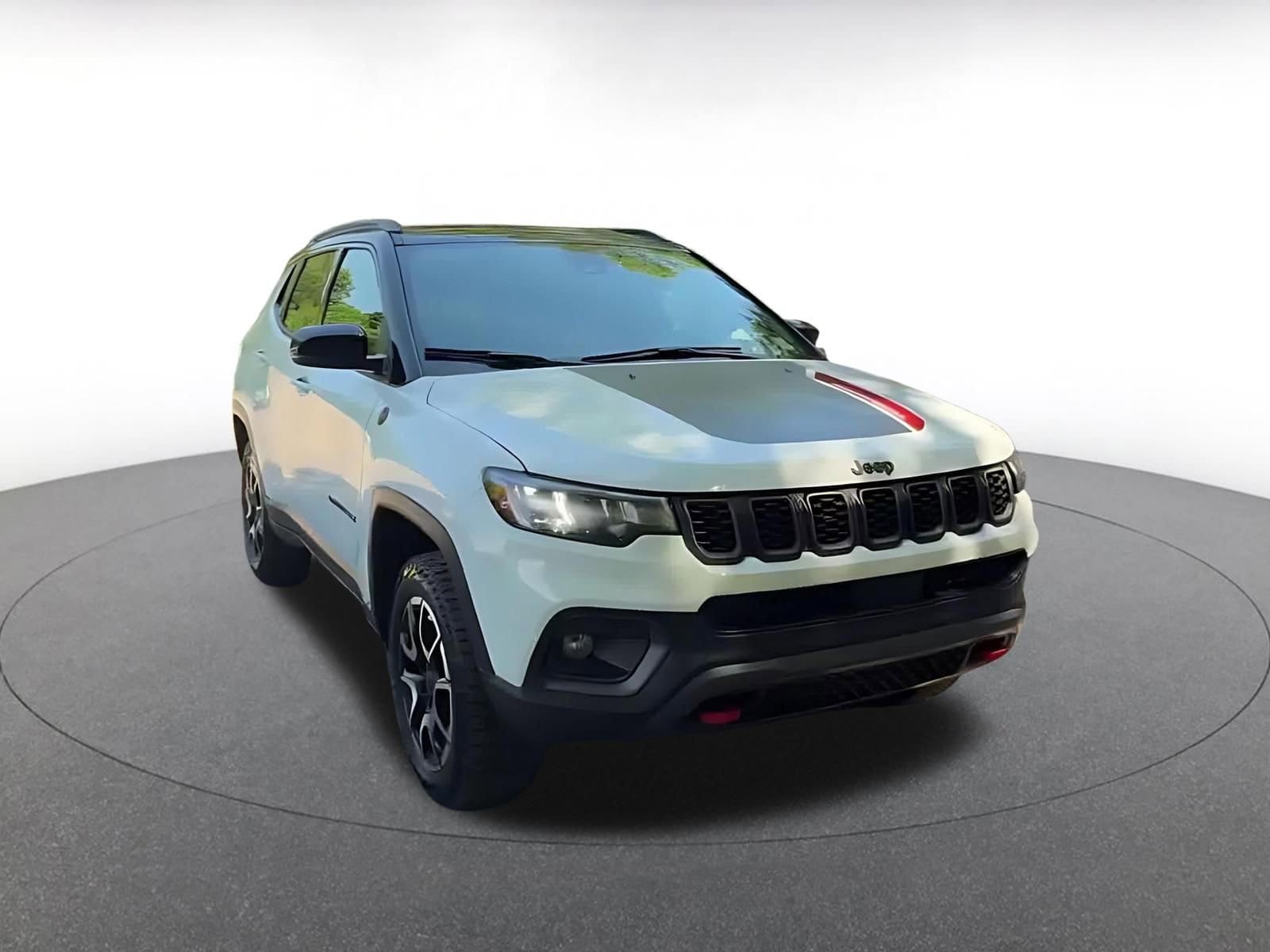 Thumbnail: 2025 Jeep Compass - 3