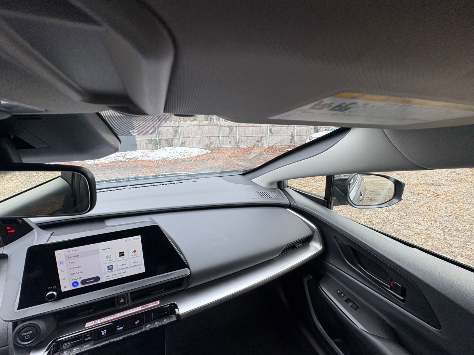 Thumbnail: 2025 Toyota Prius - 32