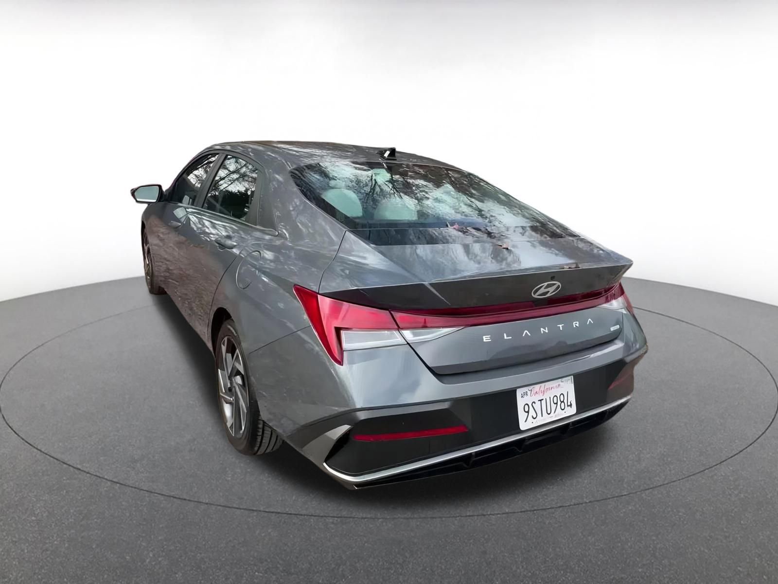 Thumbnail: 2025 Hyundai Elantra - 11