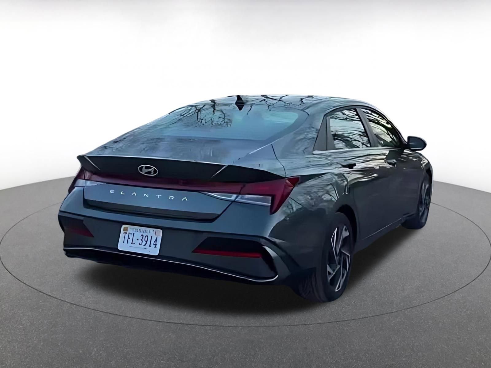 Thumbnail: 2025 Hyundai Elantra - 12