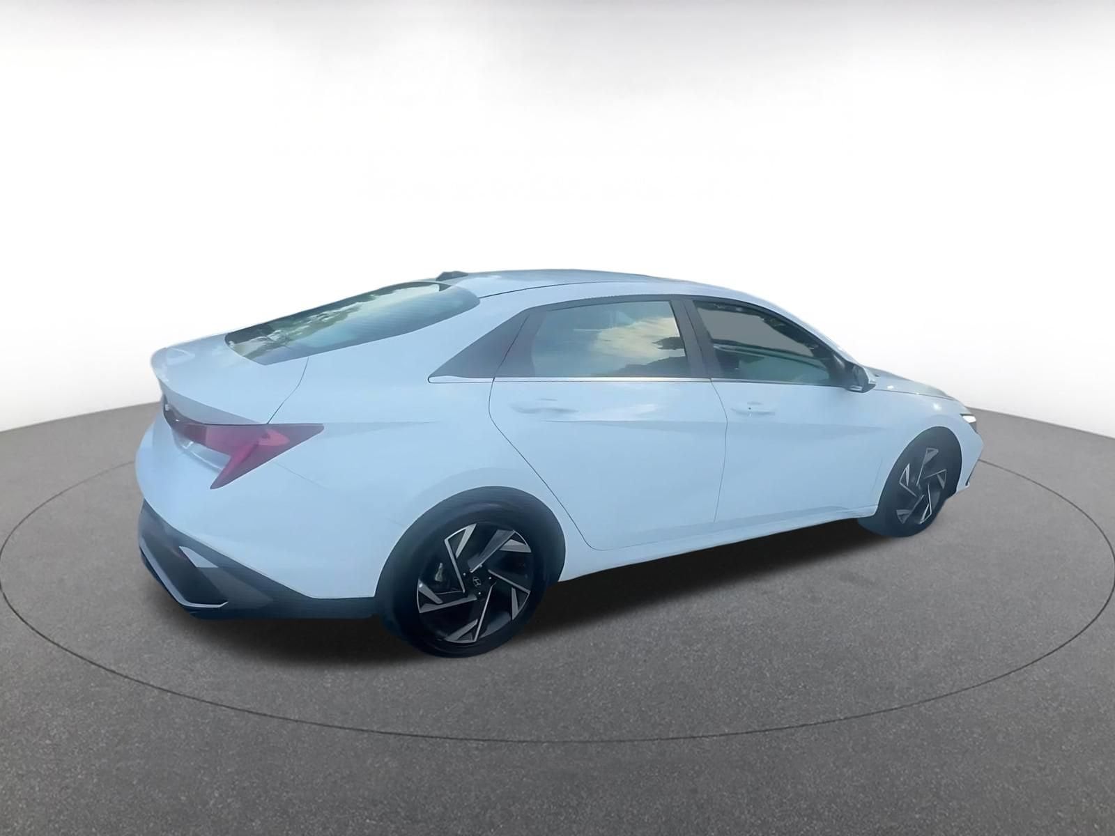 Thumbnail: 2025 Hyundai Elantra - 14