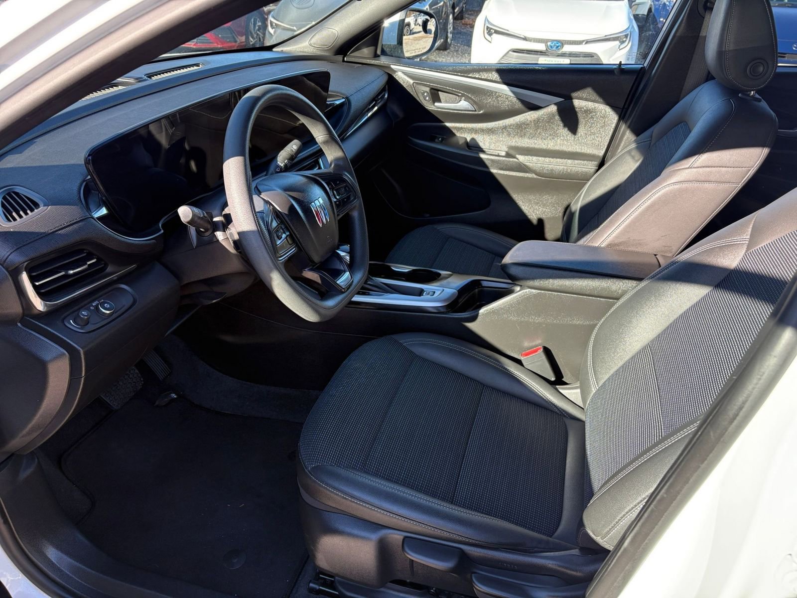 Thumbnail: 2025 Buick Envista - 24