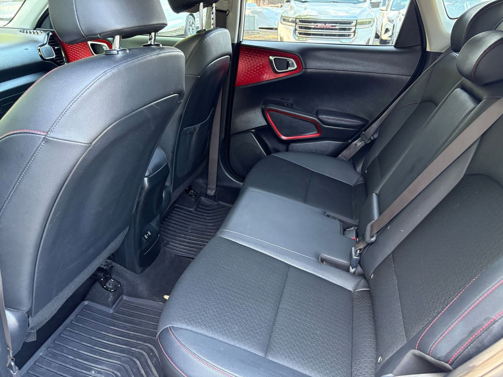 Thumbnail: 2023 Kia Soul - 23