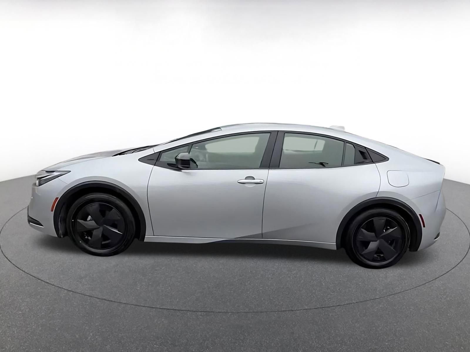 Thumbnail: 2025 Toyota Prius - 9