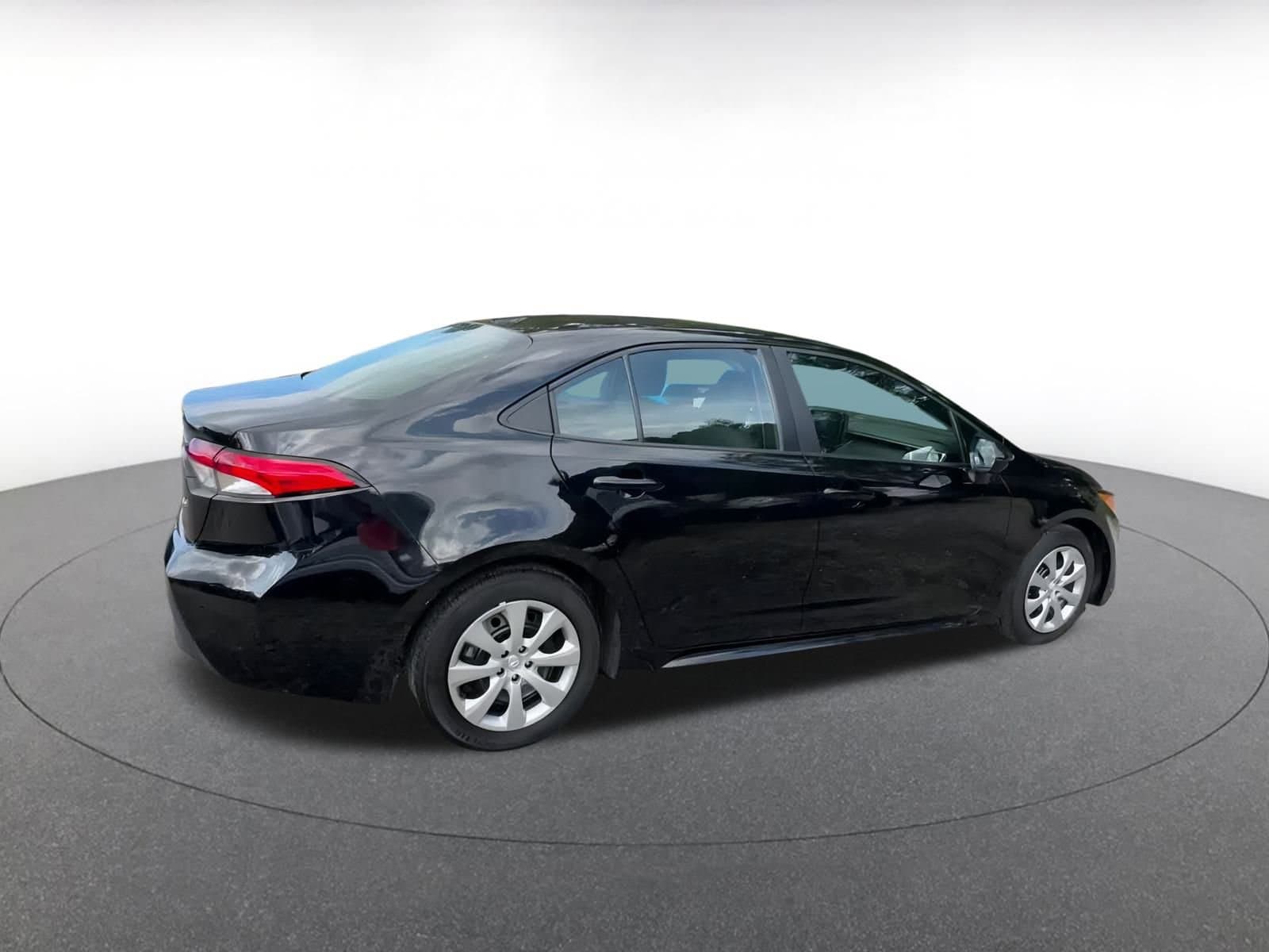 Thumbnail: 2024 Toyota Corolla - 15