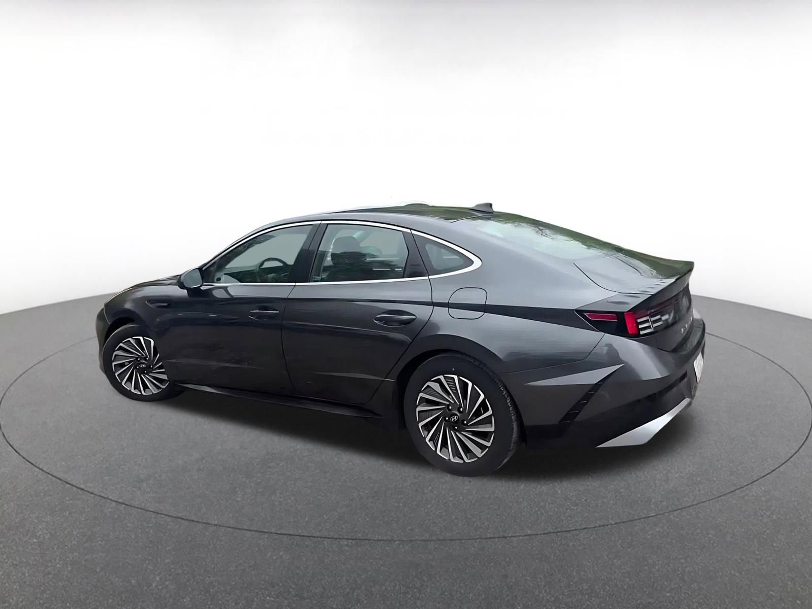 Thumbnail: 2025 Hyundai Sonata - 10
