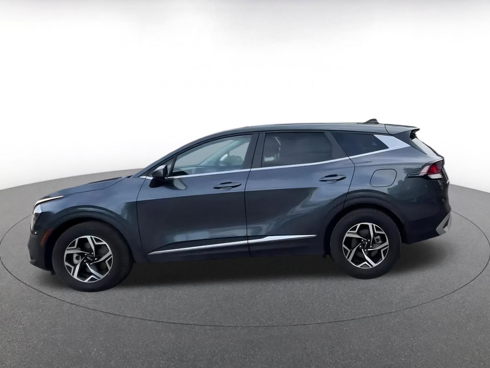 Thumbnail: 2023 Kia Sportage - 9