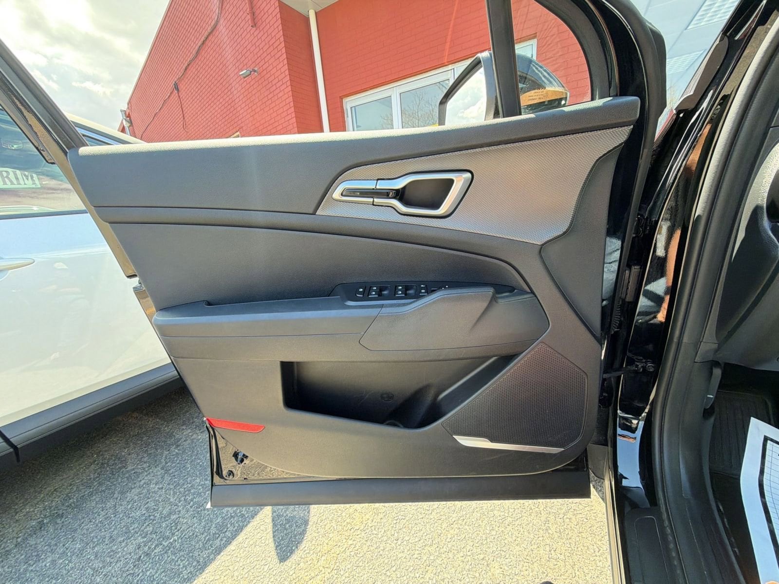 Thumbnail: 2025 Kia Sportage - 15