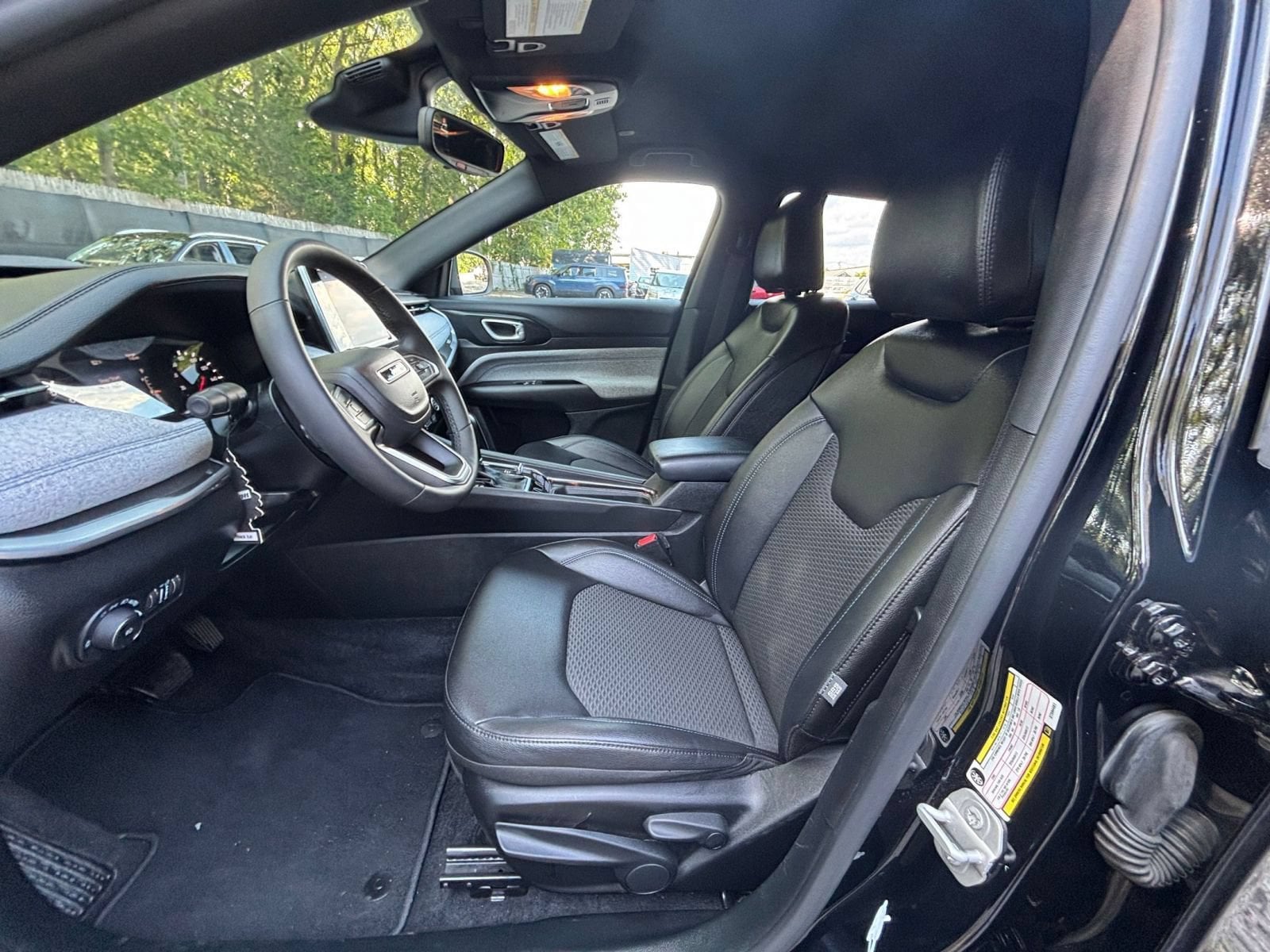 Thumbnail: 2025 Jeep Compass - 24