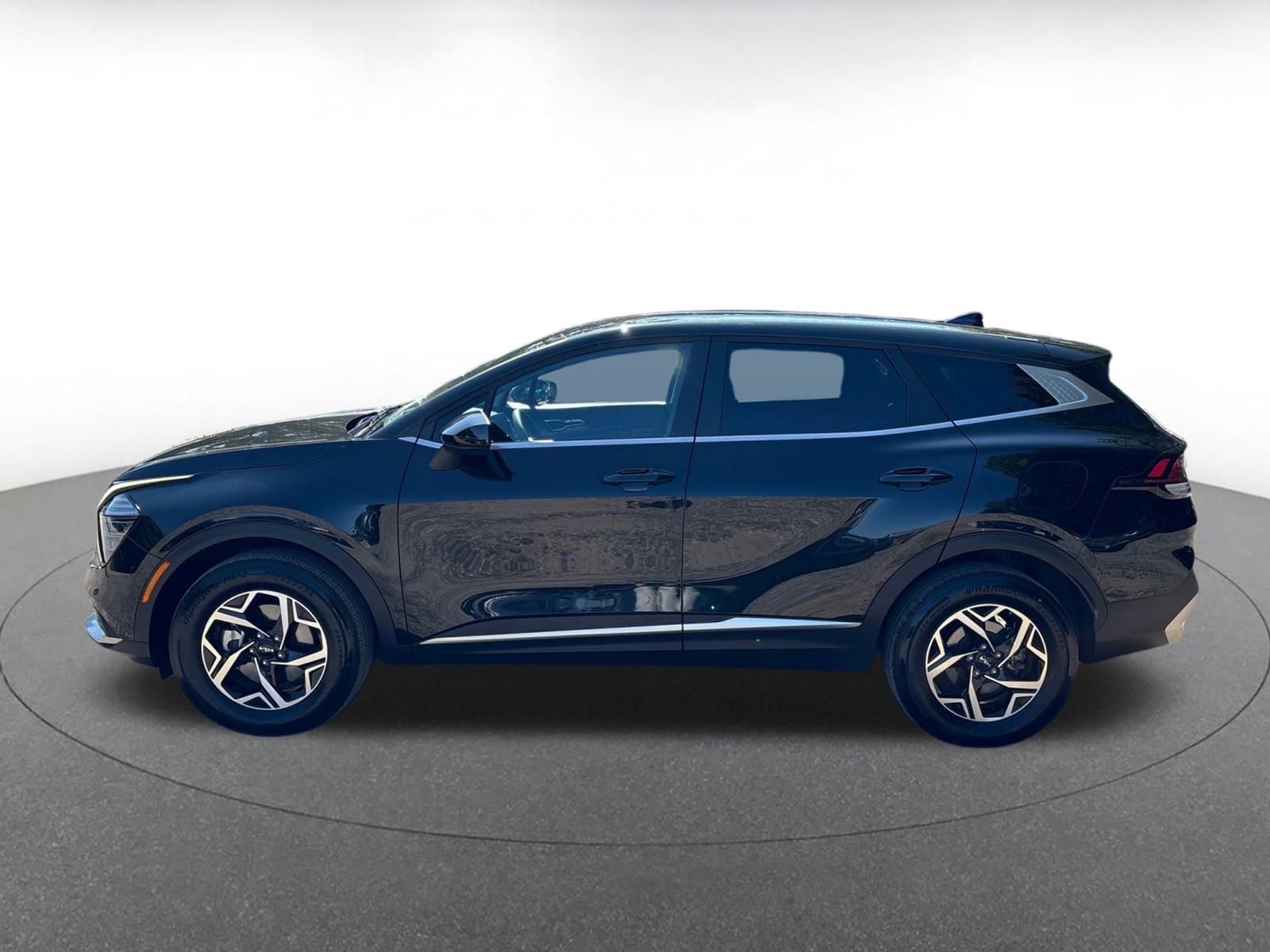 Thumbnail: 2024 Kia Sportage - 3