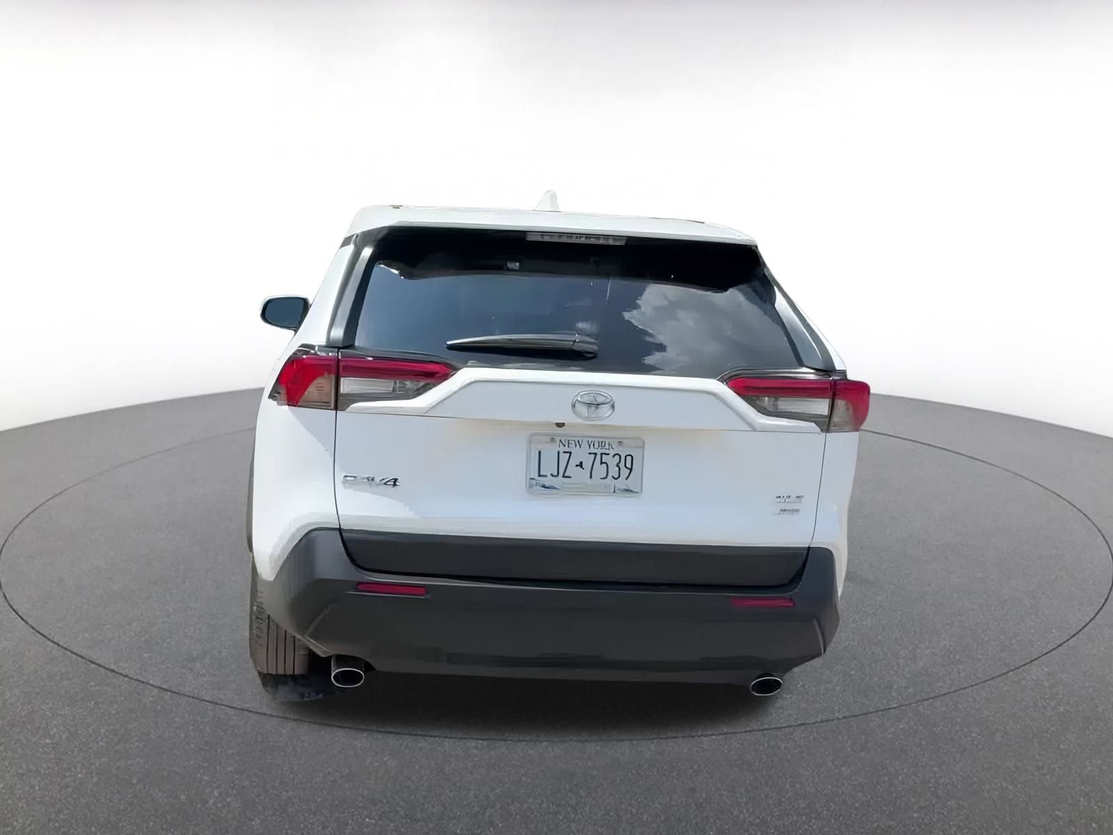 Thumbnail: 2024 Toyota RAV4 - 12