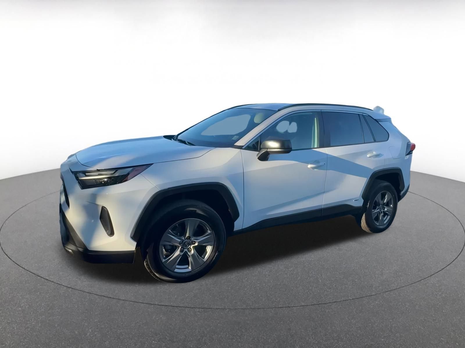 Thumbnail: 2024 Toyota RAV4 - 8