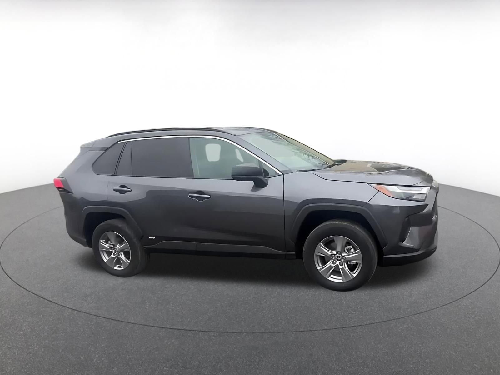 Thumbnail: 2025 Toyota RAV4 - 2