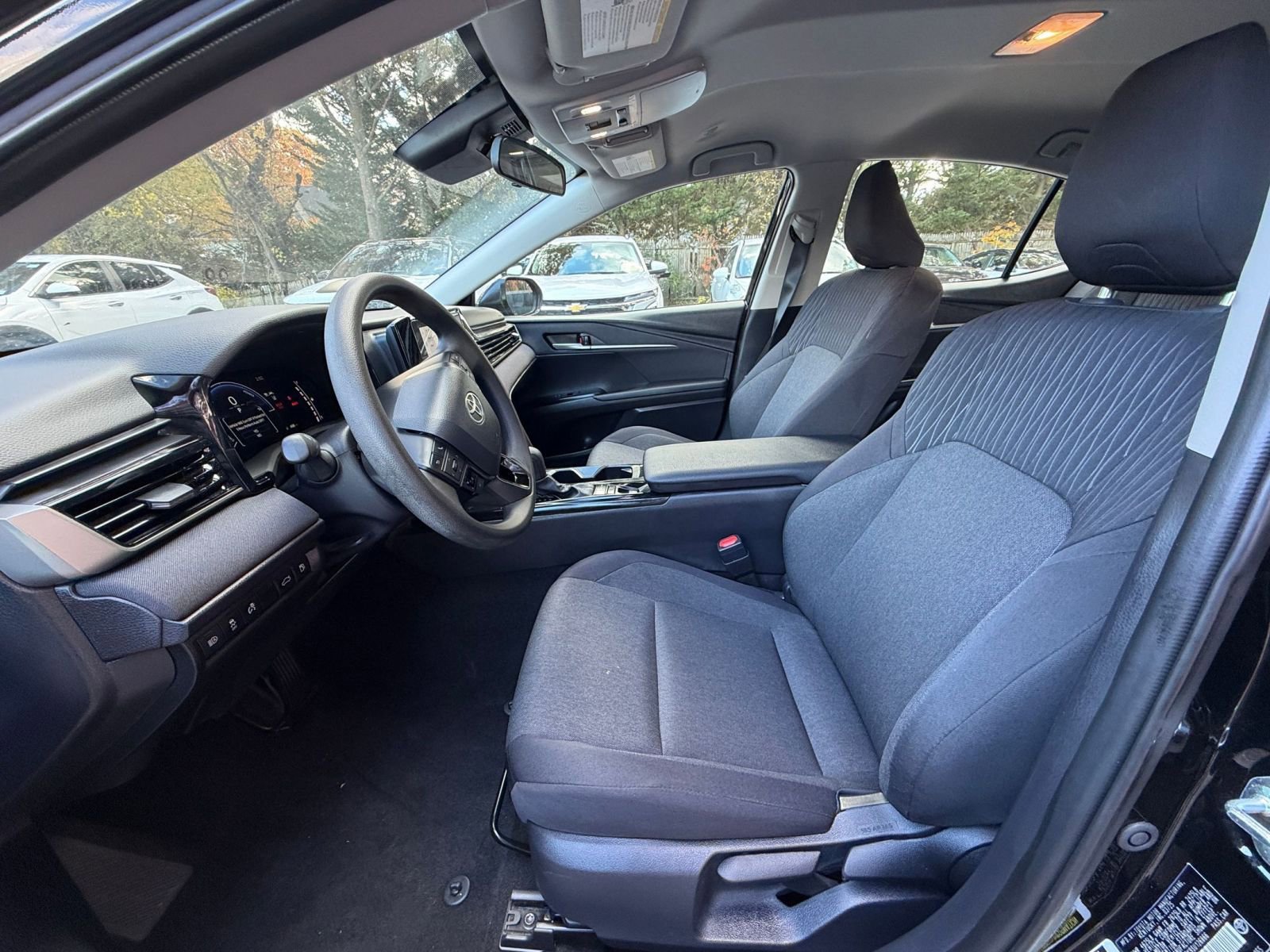 Thumbnail: 2025 Toyota Camry - 25