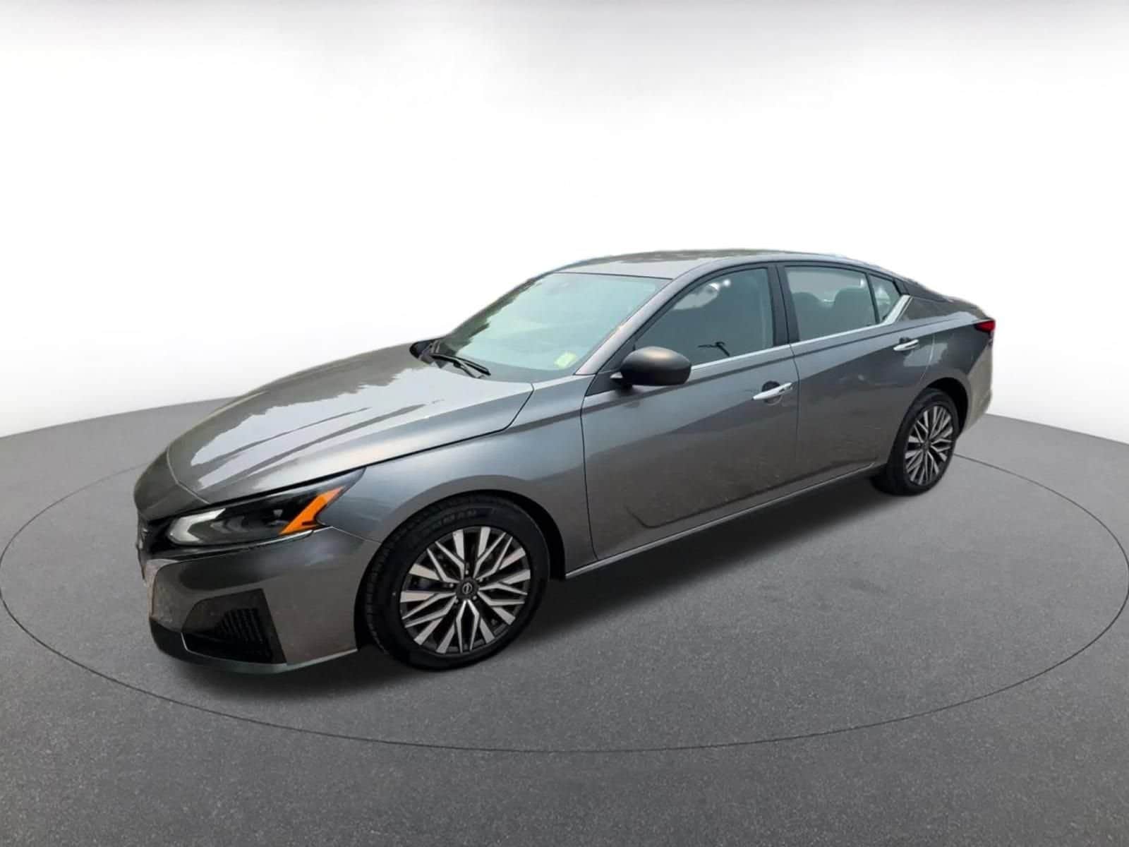 Thumbnail: 2025 Nissan Altima - 8