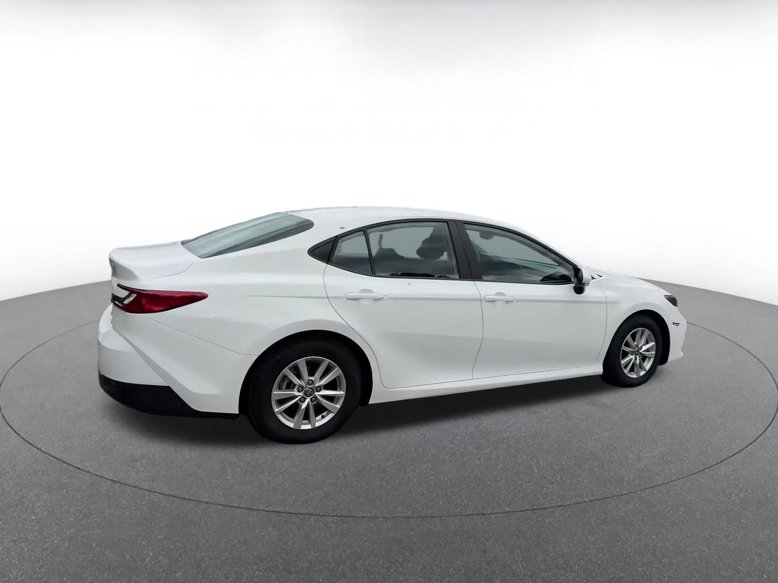 Thumbnail: 2025 Toyota Camry - 15