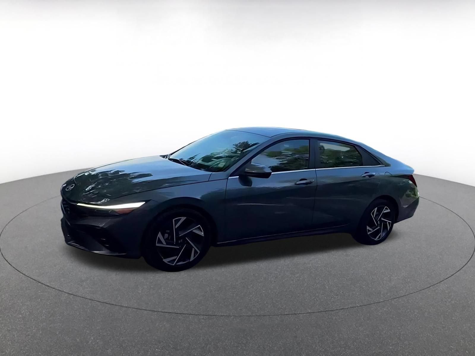 Thumbnail: 2025 Hyundai Elantra - 8