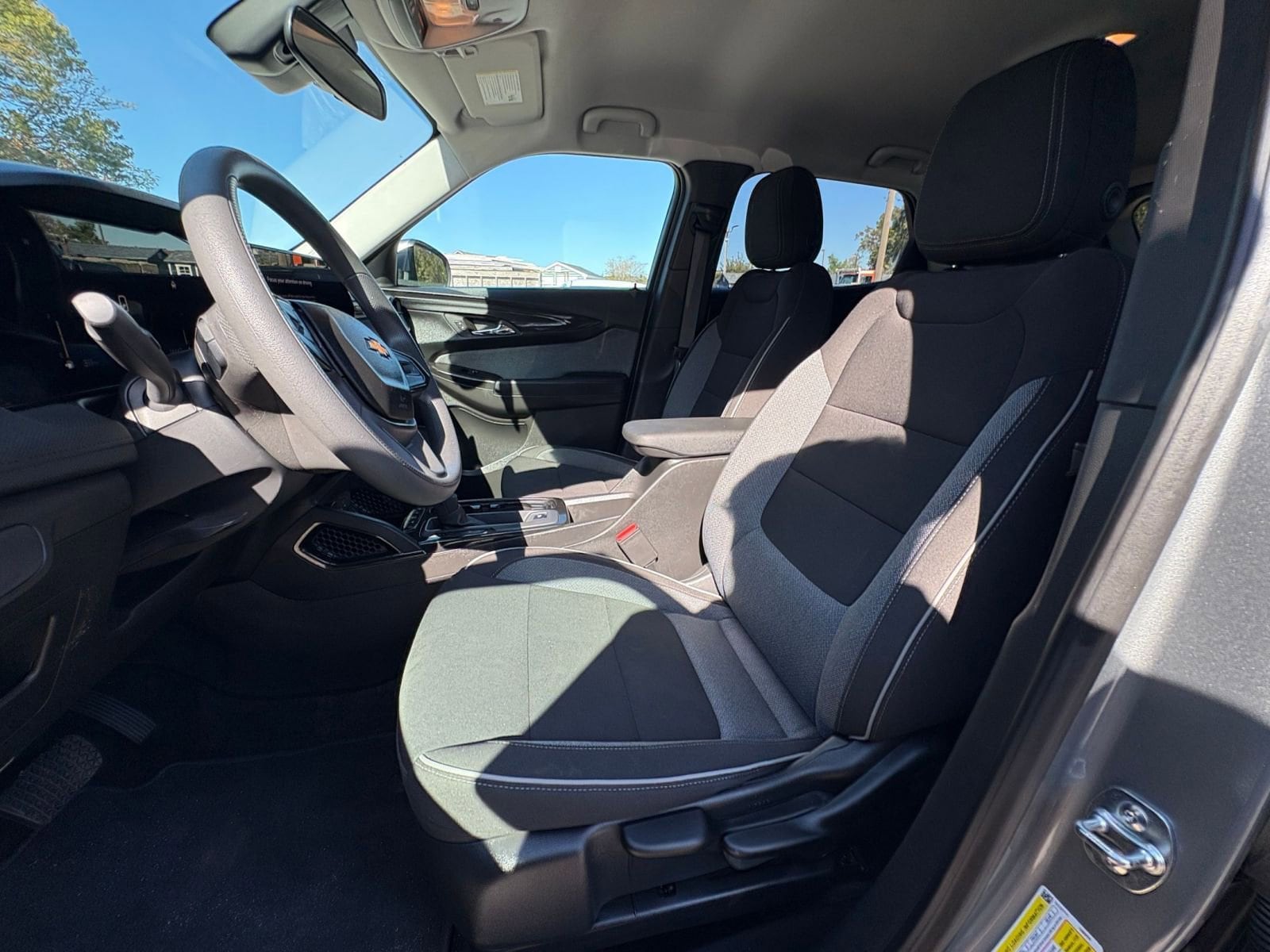 Thumbnail: 2025 Chevrolet TrailBlazer - 22