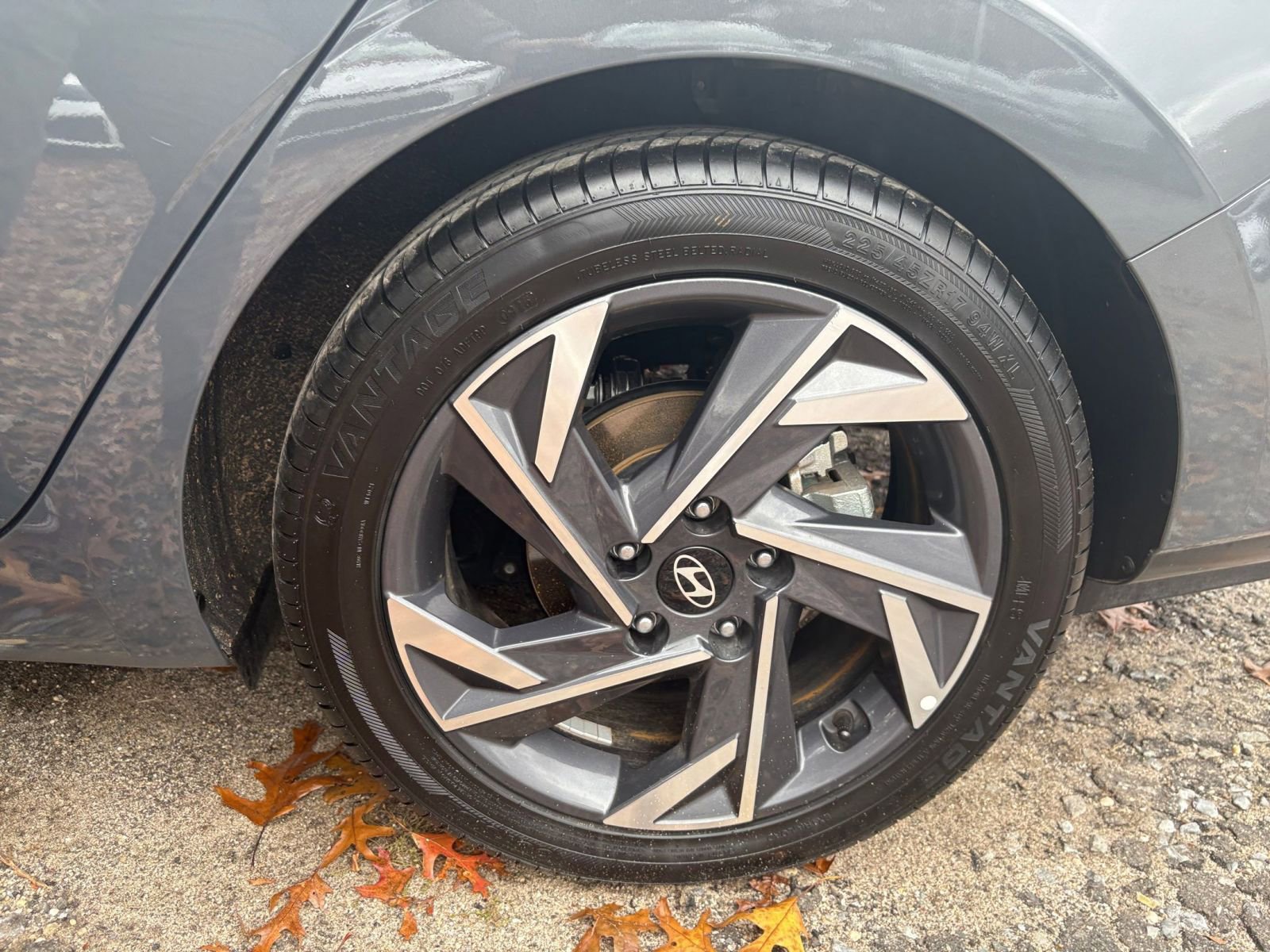 Thumbnail: 2025 Hyundai Elantra - 25