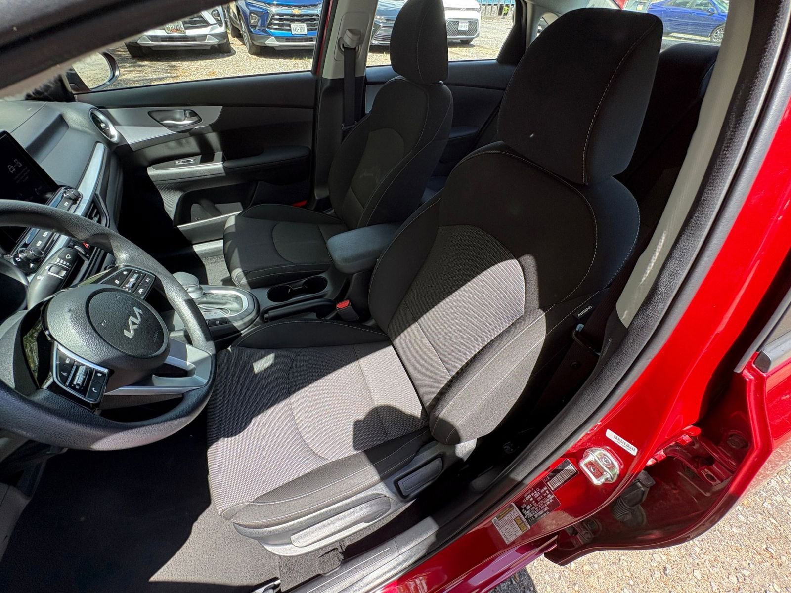 Thumbnail: 2024 Kia Forte - 32