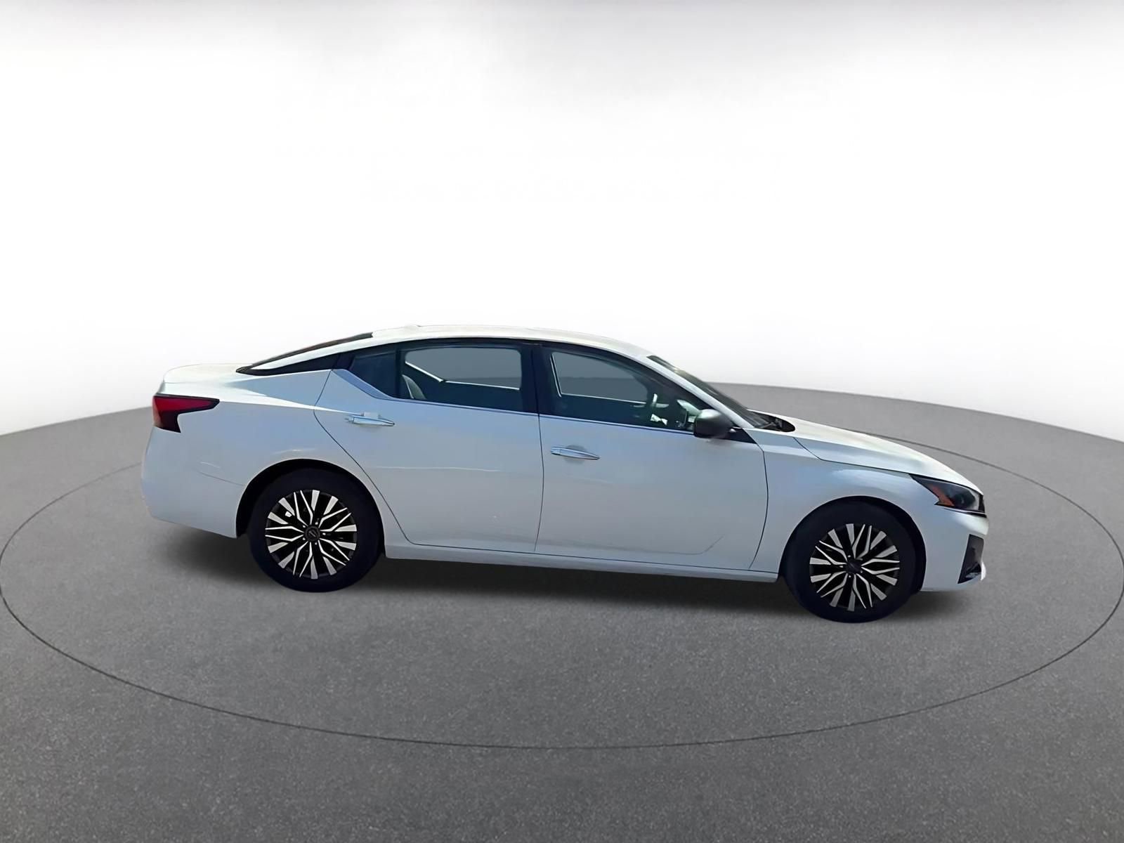 Thumbnail: 2025 Nissan Altima - 15